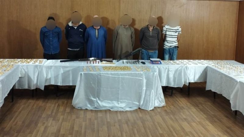 المتهمين والمضبوطات