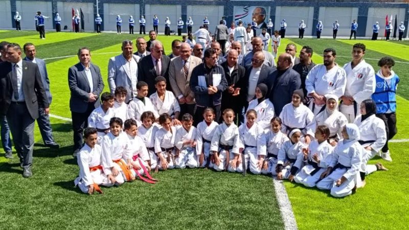 وزير الشباب خلال