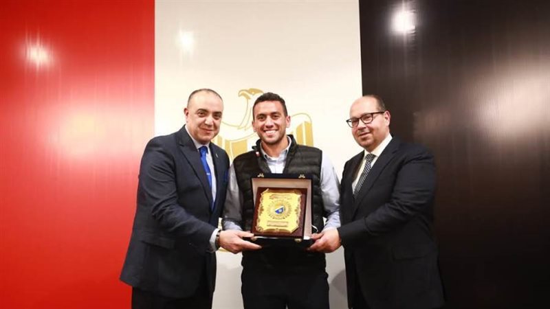 إدريس وأبوزيد مع