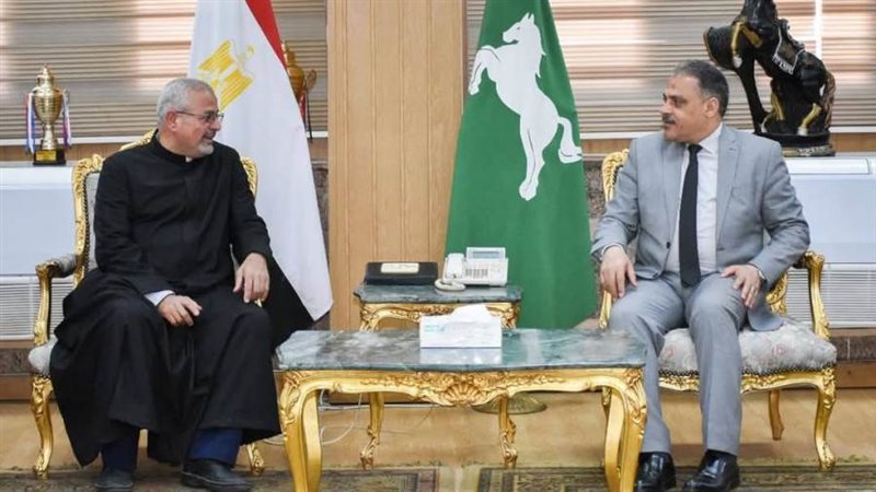 محافظ الشرقية يستقبل