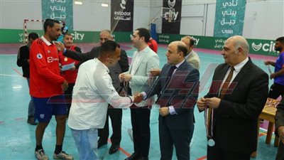 محافظ كفرالشيخ يشهد مباراة نهائي الدورة الرمضانية للمحليات