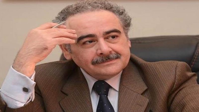 الشاعر والمفكر الكبير