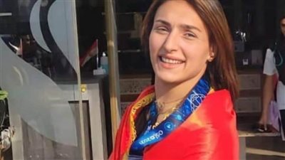 بطلة المصارعة سمر حمزة تُرزق بمولودها الأول 