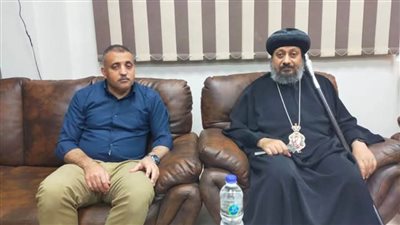 تلاحم وطني في عيدالفطر.. رئيس الوحدة المحلية يستقبل الأنبا أرسانيوس للتهنئة بالعيد