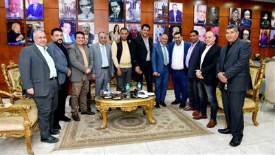 محافظ الدقهلية يستقبل القيادات التنفيذية والدينية للتهنئة بعيد الفطر 