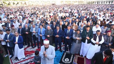 محافظ مطروح يؤدي صلاة العيد.. وخطبة العيد 