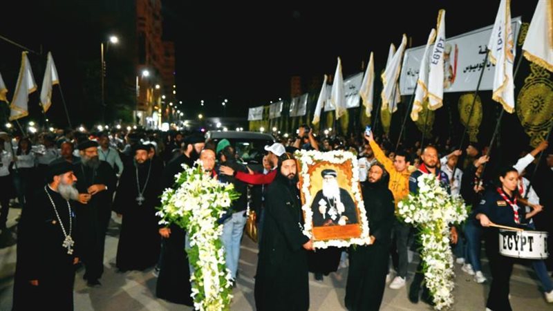 جانب من تشييع جنازة