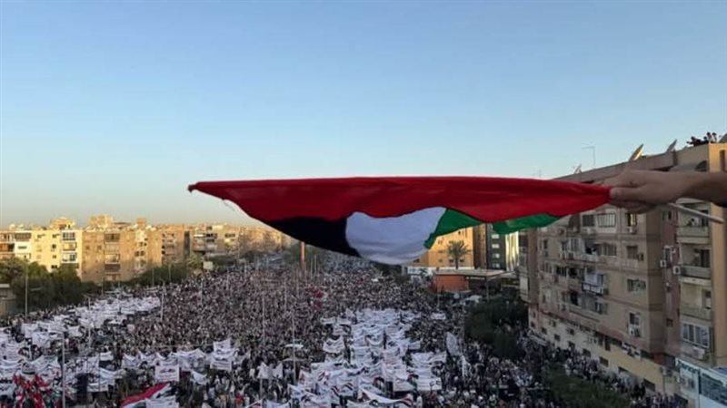 المصريون يدعمون الرئيس