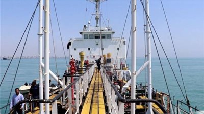الحرس الثوري يحتجز ناقلتي نفط بتهمة تهريب الوقود