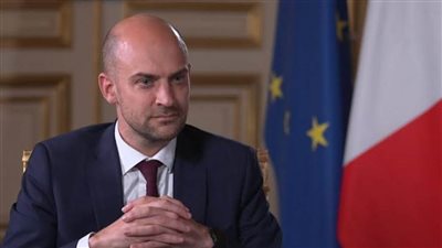 بارو: فرنسا متمسكة بعلاقتها مع الجزائر رغم التوترات