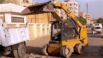 محافظ أسوان يوجه بتكثيف جهود وحملات النظافة العامة عقب الانتهاء من عيد الفطر المبارك