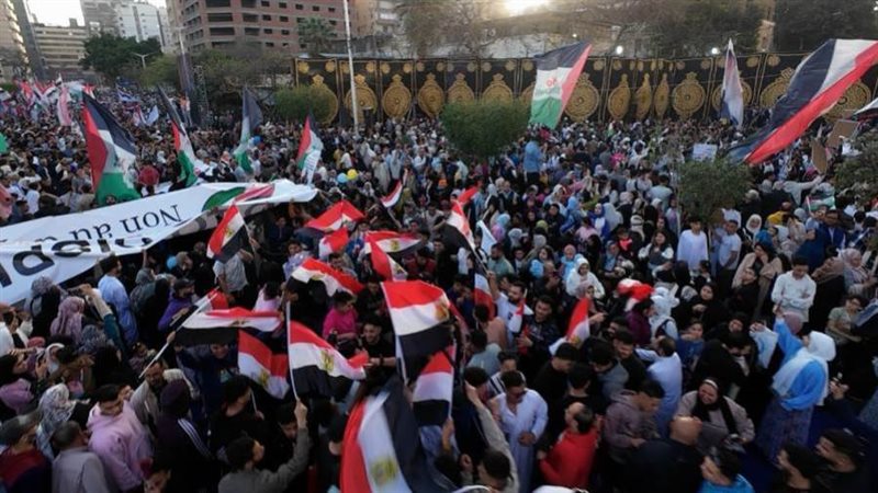 جانب من أحتشاد المصريين