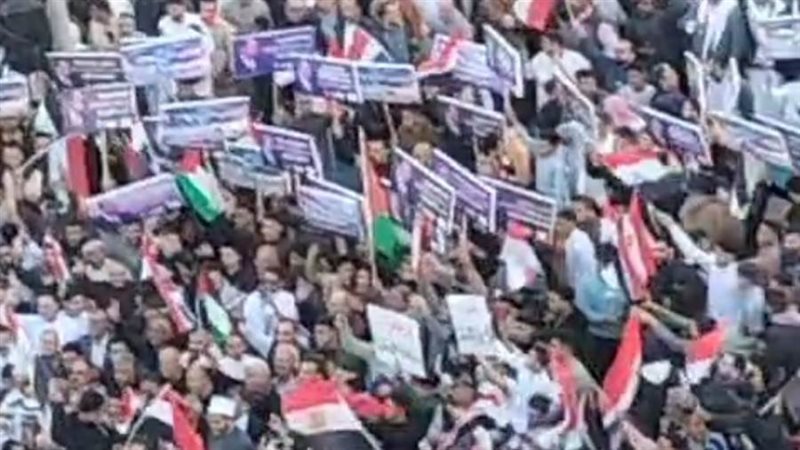 حشود مؤيدة للرئيس