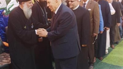 وفد حزب الجبهة الوطنية يقدم واجب العزاء فى وفاة نيافة الأنبا باخوميوس