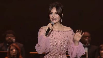 بالصور ... أمال ماهر تشارك نجوم الغناء بالوطن العربي في حفل 