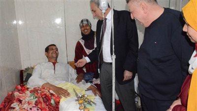  محافظ الغربية يطمئن على المرضى بمستشفى جامعة طنطا