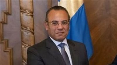 سفير مصر ببودابست يبحث مع رئيس العلاقات الخارجية بالبرلمان المجرى تعزيز التعاون بين البلدين