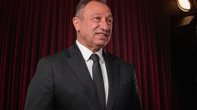 الخطيب يهنئ «رجال طائرة الأهلي» بالكأس والثلاثية