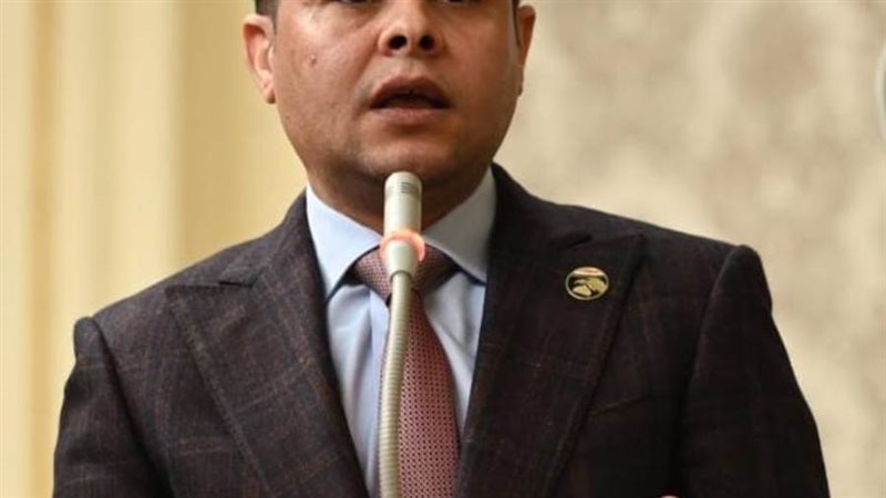 النائب مدحت الكمار