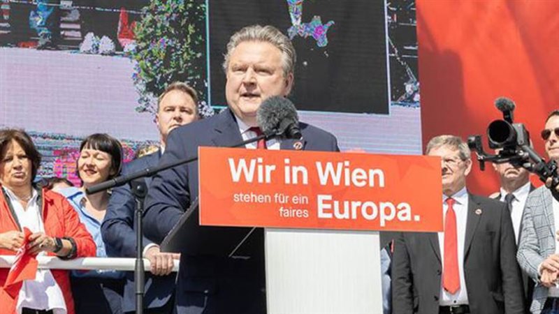 ميخائيل لودفيج