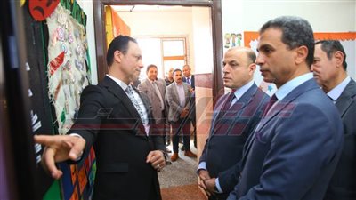 عبدالمعطي وجودة يتفقدان المدرسة الرسمية الدولية 