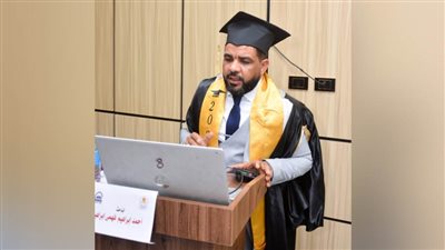 الباحث أحمد فهمي يحصل على درجة الماجستير بتقدير امتياز في التربية الخاصة (تخاطب) من جامعة أسيوط