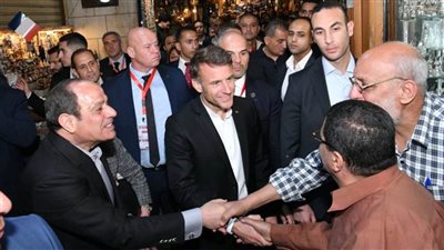 اتحاد عمال مصر يرحب بزيارة الرئيس الفرنسي للقاهرة