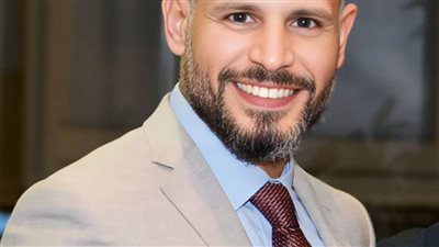 فاروق: زيارة ماكرون لخان الخليلي والمتحف المصري الكبير دعايا قوية مجانيّة للسياحة المصرية 