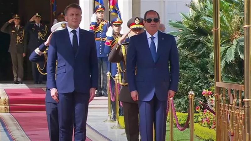 الرئيس السيسي يستقبل