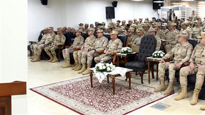 رئيس الأركان يتفقد الأكاديمية العسكرية للدراسات العليا والاستراتيجية بالقيادة الاستراتيجية في العاصمة الإدارية الجديدة 