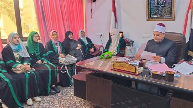 خلال الإجتماع