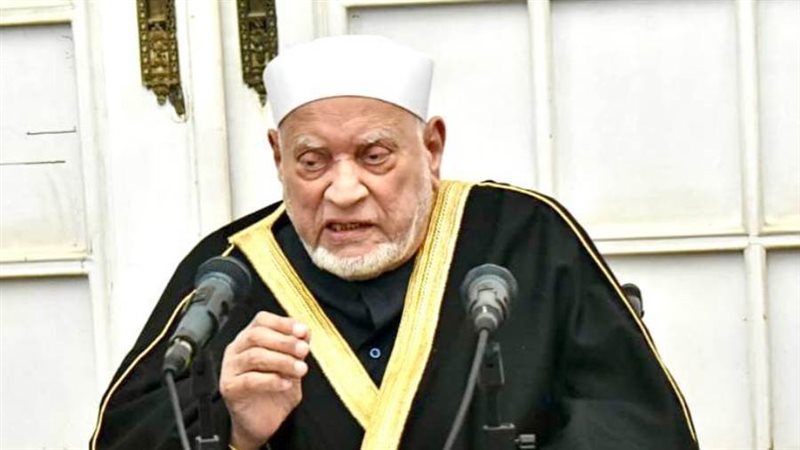 الدكتور احمد عمر