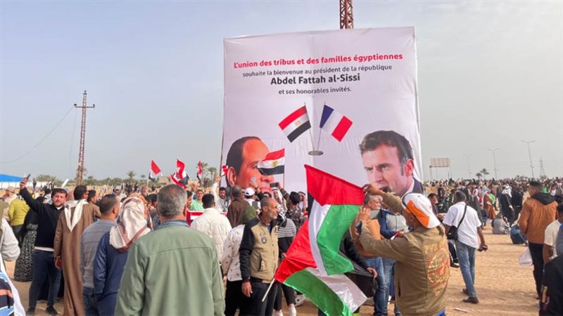 المصريون يحتشدون