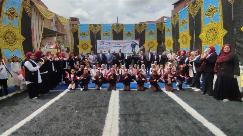 وكيل الوزارة خلال