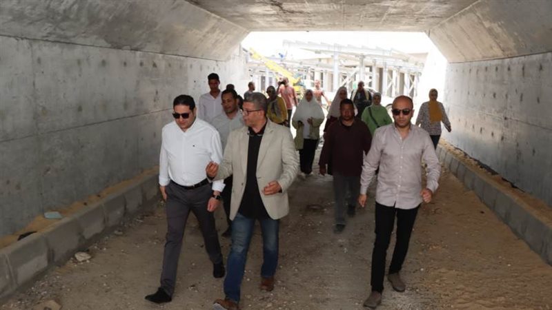 نفق مجمع مواقف سيارات