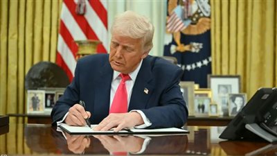 عاجل.. ترامب يُصدر قرارًا بتعليق الرسوم الجمركية المتبادلة لمدة 90 يومًا،