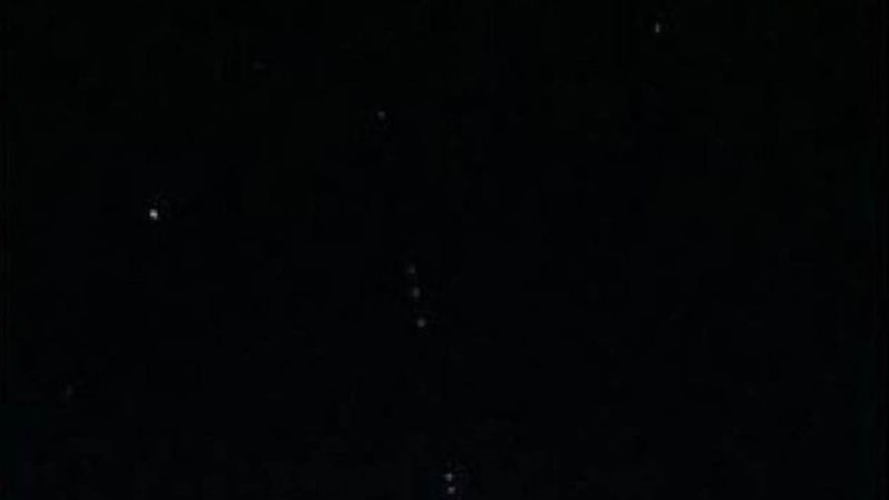 جسم متوهج في سماء