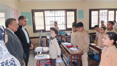وكيل تعليم البحيرة يتابع عددًا من مدارس إدارة بندر دمنهور التعليمية خلال الفترة المسائية 
