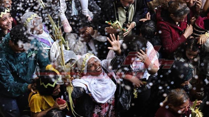 بين ترانيم الإيمان