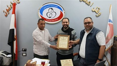 النقابة العامة بالسكة الحديد تكرم دكتور مينا أمير فايز الطبيب الإنسان 