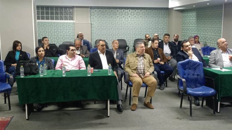 جانب من الندوة