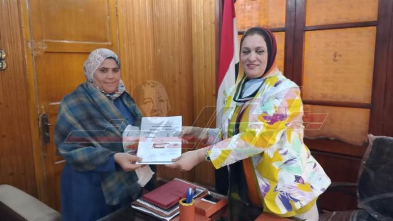 تسليم العقود