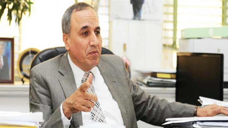 الكاتب الصحفي عبد