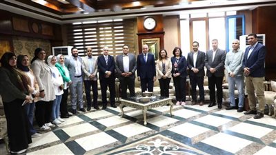 محافظ المنيا يلتقي وفد البنك الدولي وبرنامج التنمية المحلية بصعيد مصر لمتابعة المشروعات الممولة من البنك 