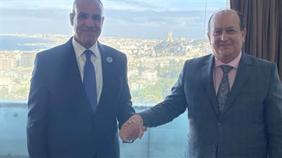 وزير الخارجية يلتقي وزير الصناعة الجزائري