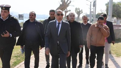محافظ المنيا يوجه برفع درجة الاستعداد القصوى بمختلف القطاعات والمرافق العامة. 