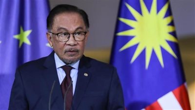 رئيس وزراء ماليزيا يدعو رئيس المجلس العسكري في ميانمار إلى احترام وقف إطلاق النار