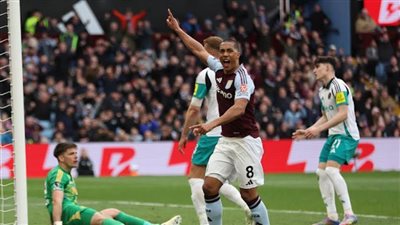 أستون فيلا يعاقب نيوكاسل برباعية ويعزز موقعه في جدول البريمييرليج