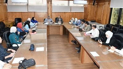 الاجتماع التحضيري الثاني للمؤتمر السنوي السابع للبحوث الطلابية والإبداع بجامعة قناة السويس