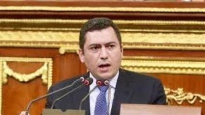 رئيس «لجنة الصناعة» بالنواب: توجيهات الرئيس باستبدال الرسوم بـ«ضريبة موحدة» خطوة تاريخية لتبسيط مناخ الأعمال